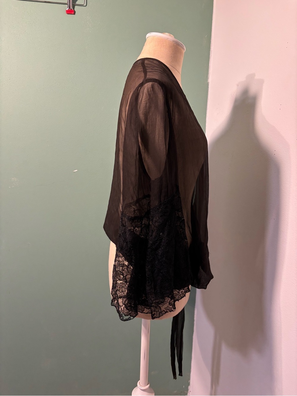 Vintage 1920’s Sheer Black Silk Tie-Front Women's Jacket Angel Sleeves - Picture 6 of 6